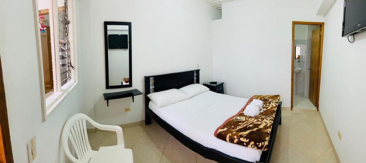 Апартаменты Vivienda Turistica El Zocalo Гуатапе Экстерьер фото