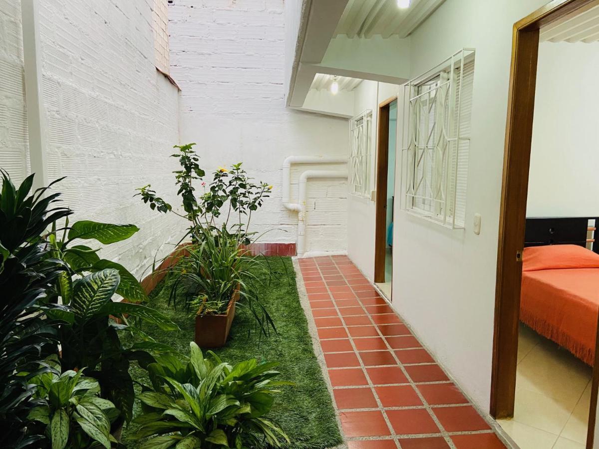 Апартаменты Vivienda Turistica El Zocalo Гуатапе Экстерьер фото